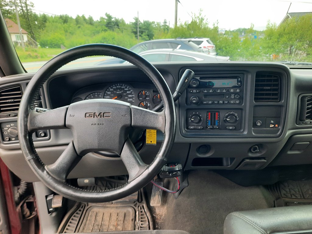 2003 GMC Sierra 2500HD SLE in Hebbville, Nova Scotia - 21 - w1024h768px