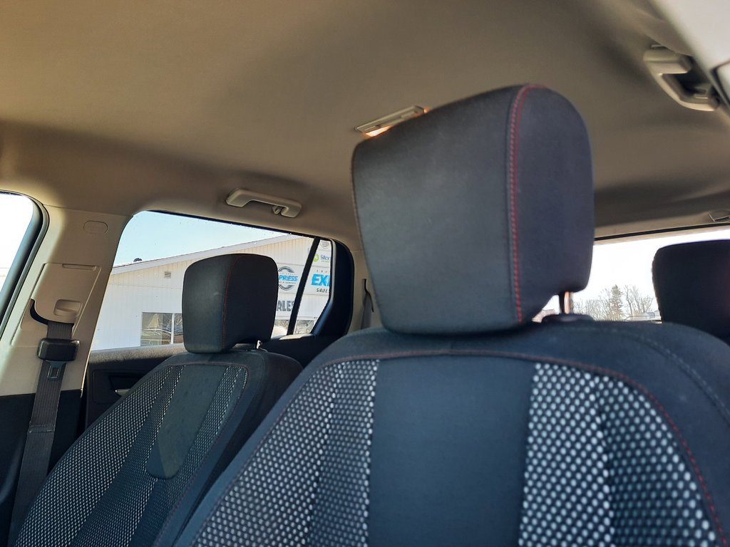 2017 GMC Terrain SLE in Hebbville, Nova Scotia - 4 - w1024h768px