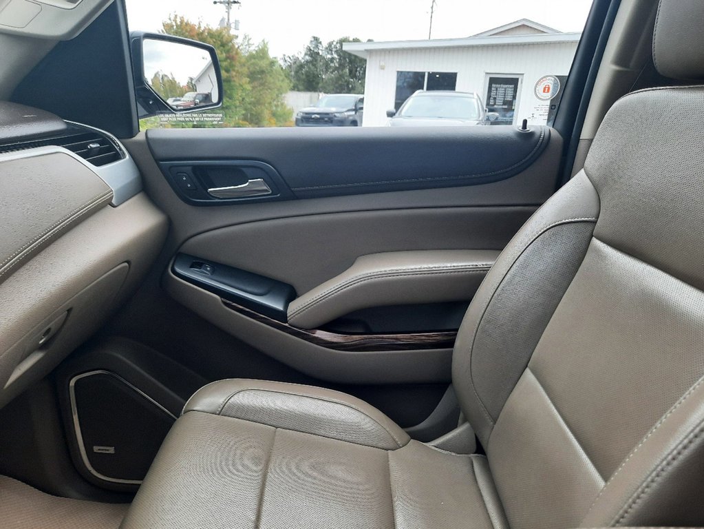 2016  Yukon SLT in Hebbville, Nova Scotia - 27 - w1024h768px