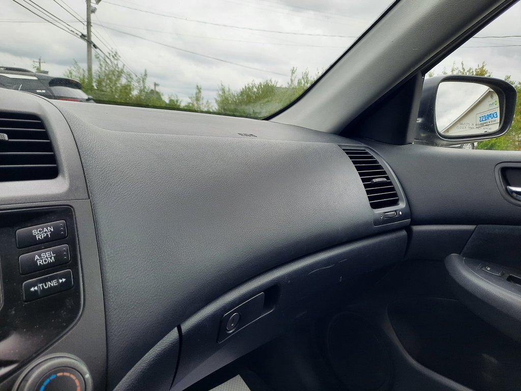 2003 Honda Accord Sdn LX-G in Hebbville, Nova Scotia - 16 - w1024h768px