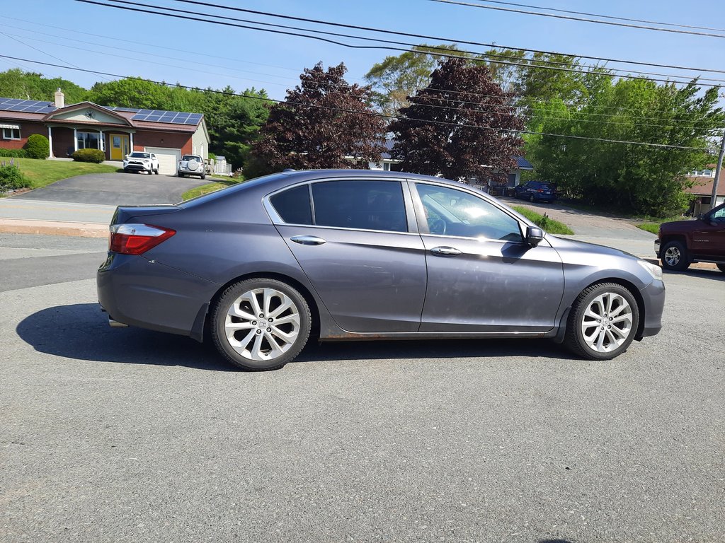 2014 Honda Accord Sedan Touring in Hebbville, Nova Scotia - 4 - w1024h768px