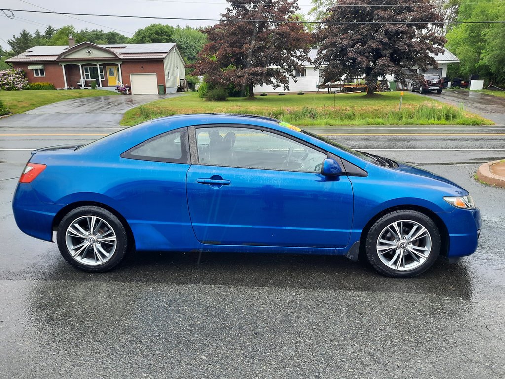 2010 Honda Civic Cpe LX in Hebbville, Nova Scotia - 6 - w1024h768px