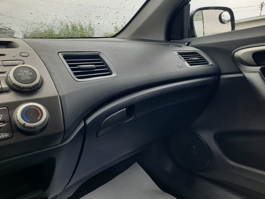 2010 Honda Civic Cpe LX in Hebbville, Nova Scotia - 19 - w1024h768px