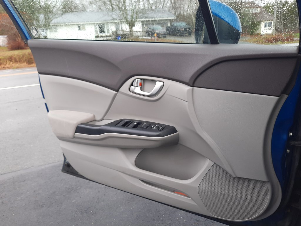 2012 Honda Civic Sdn EX in Hebbville, Nova Scotia - 10 - w1024h768px