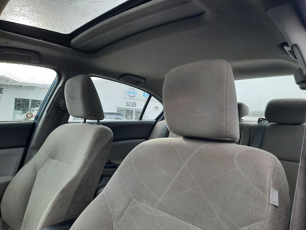 2012 Honda Civic Sdn EX in Hebbville, Nova Scotia - 4 - w1024h768px