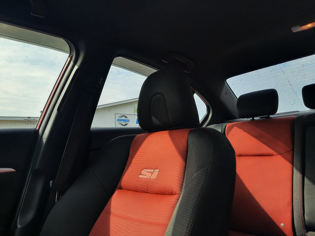 2015 Honda Civic Sedan Si in Hebbville, Nova Scotia - 19 - w1024h768px