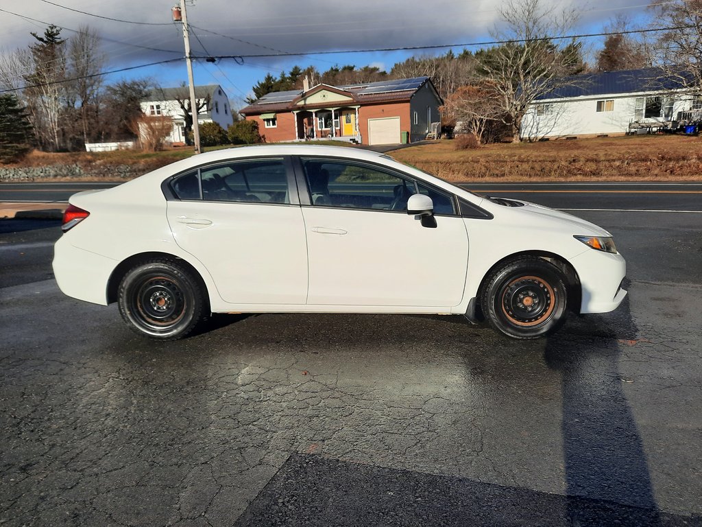 2015 Honda Civic Sedan LX in Hebbville, Nova Scotia - 5 - w1024h768px