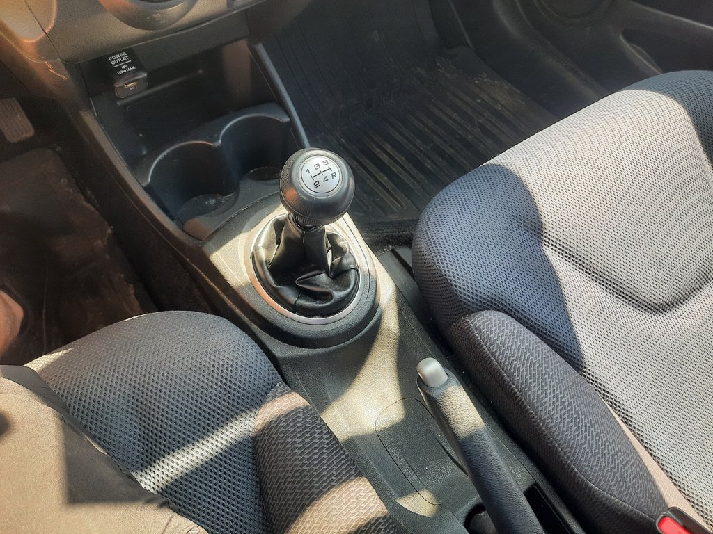 2013 Honda Fit Sport in Hebbville, Nova Scotia - 14 - w1024h768px