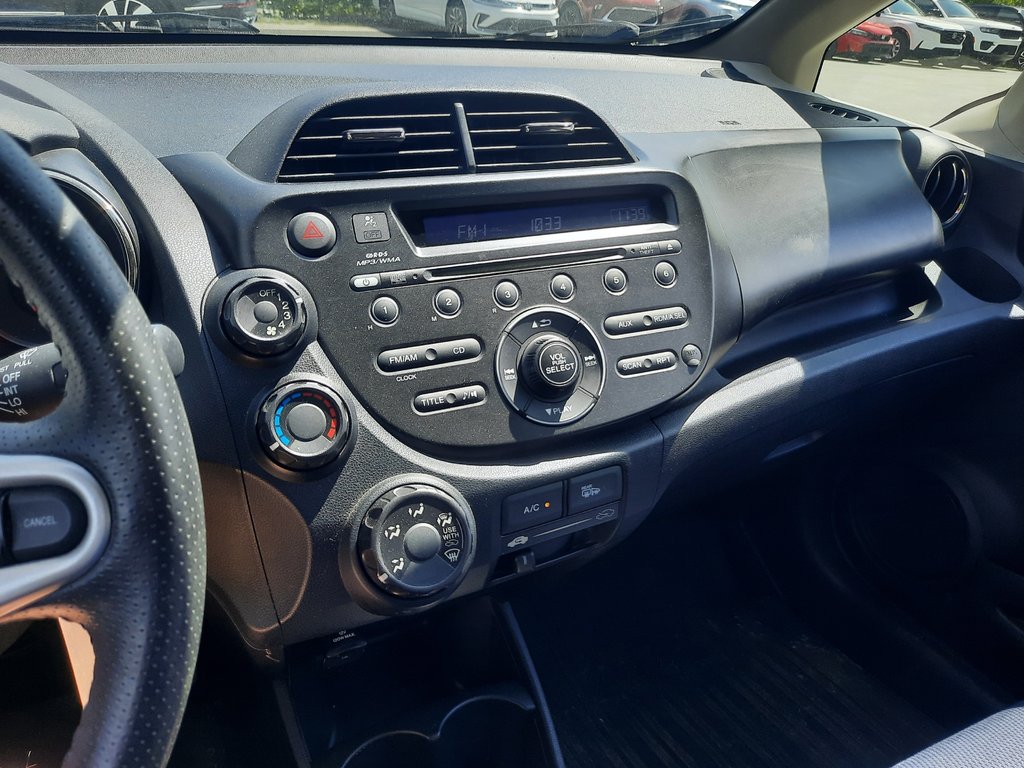 2013 Honda Fit Sport in Hebbville, Nova Scotia - 13 - w1024h768px