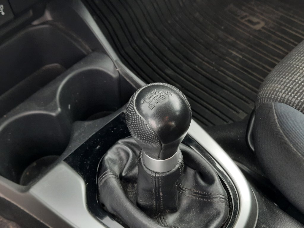 2015 Honda Fit LX in Hebbville, Nova Scotia - 15 - w1024h768px