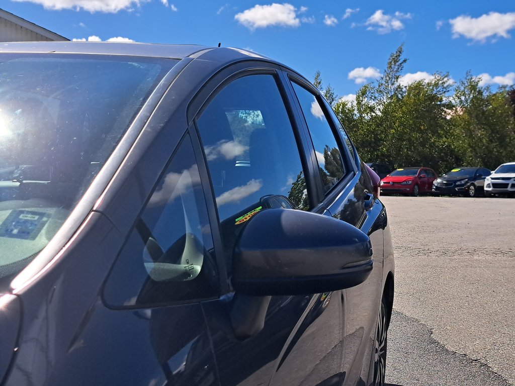 2015 Honda Fit EX in Hebbville, Nova Scotia - 12 - w1024h768px