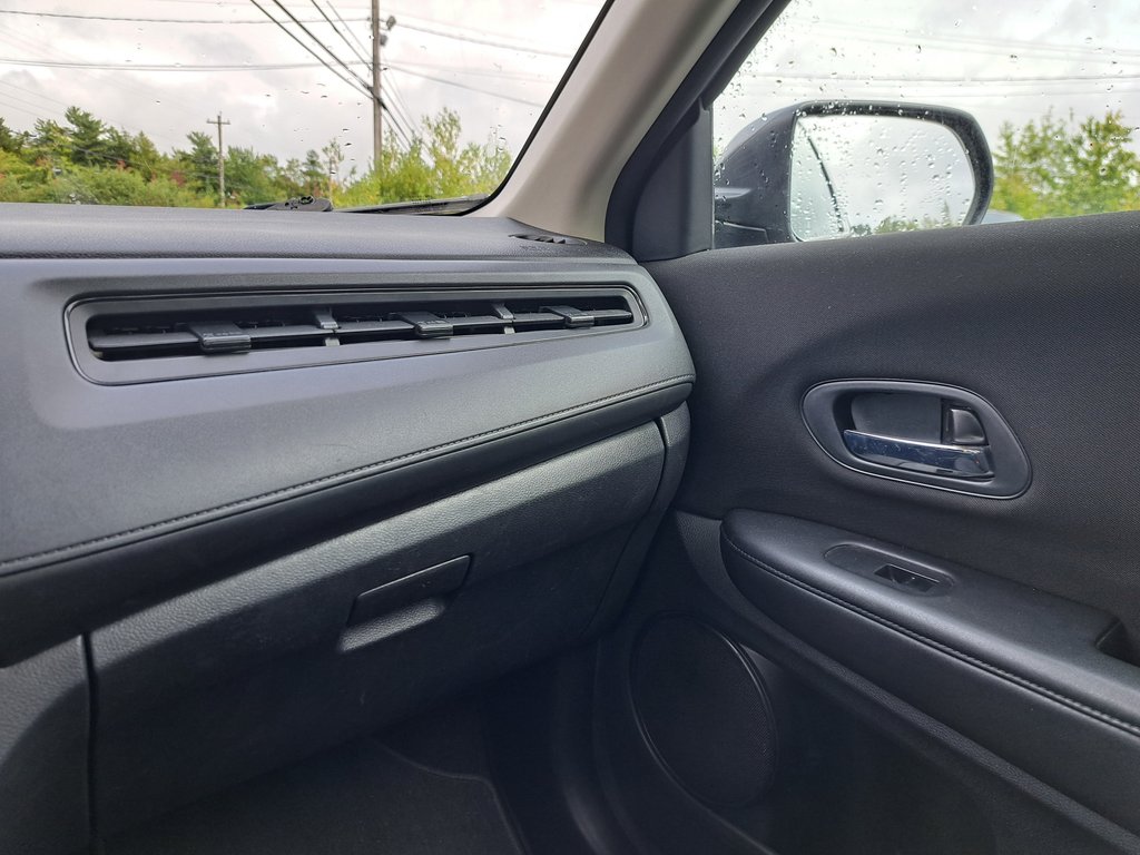 2018 Honda HR-V LX in Hebbville, Nova Scotia - 22 - w1024h768px