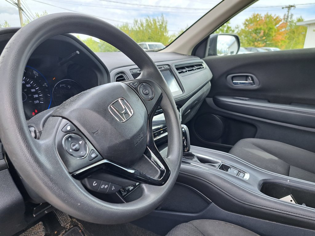 2018 Honda HR-V LX in Hebbville, Nova Scotia - 3 - w1024h768px