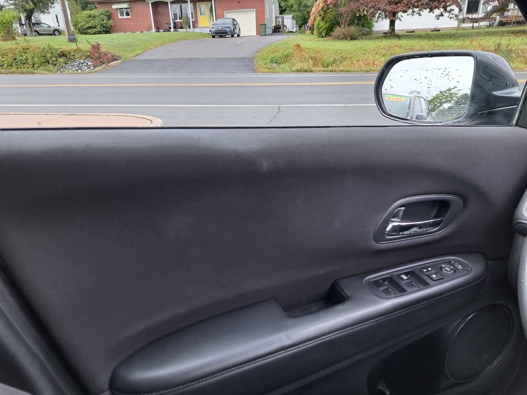 2018 Honda HR-V LX in Hebbville, Nova Scotia - 12 - w1024h768px