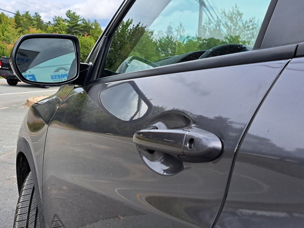 2018 Honda HR-V LX in Hebbville, Nova Scotia - 9 - w1024h768px