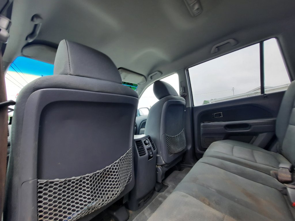 2008 Honda Pilot LX in Hebbville, Nova Scotia - 21 - w1024h768px