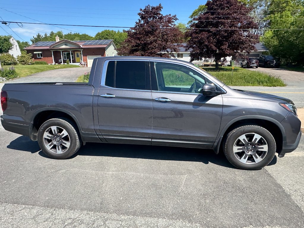 2019 Honda Ridgeline Touring in Hebbville, Nova Scotia - 5 - w1024h768px
