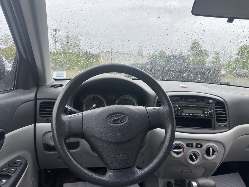 2008 Hyundai Accent L in Hebbville, Nova Scotia - 20 - w1024h768px