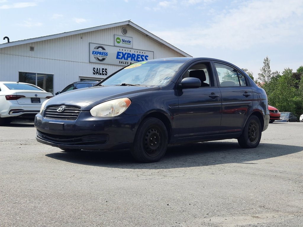 2010 Hyundai Accent GL in Hebbville, Nova Scotia - 1 - w1024h768px