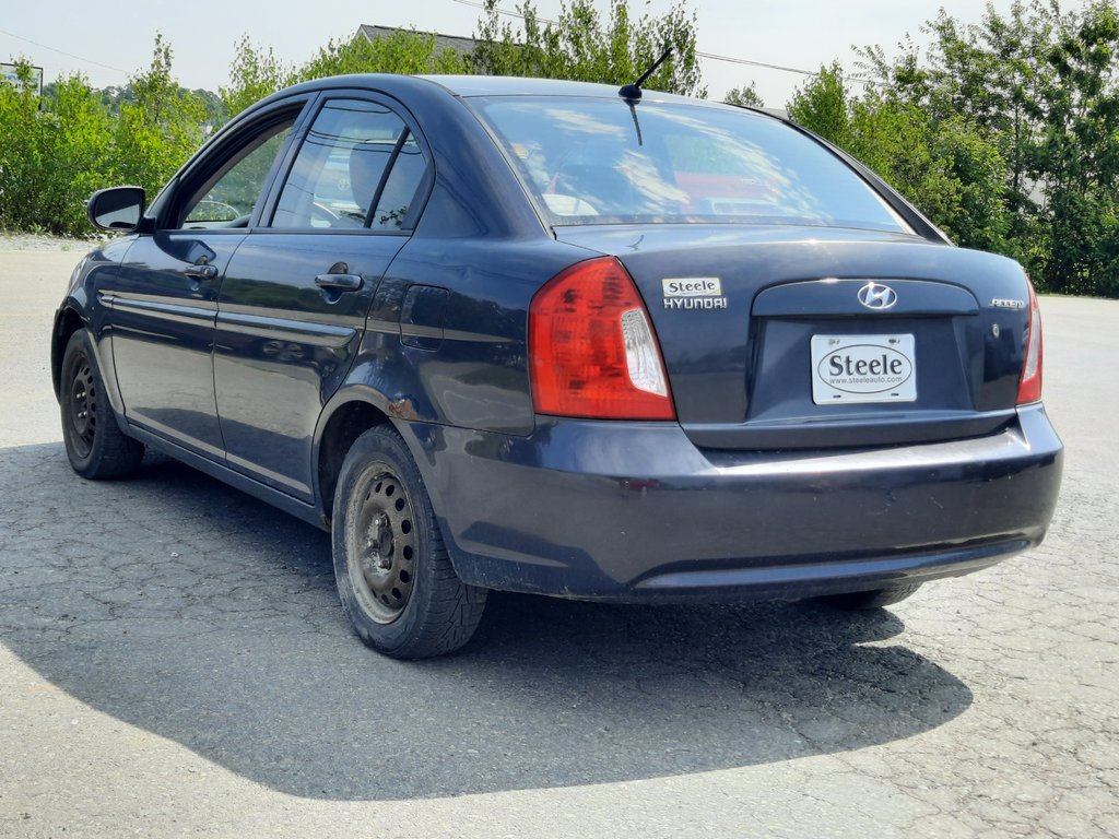 2010 Hyundai Accent GL in Hebbville, Nova Scotia - 8 - w1024h768px