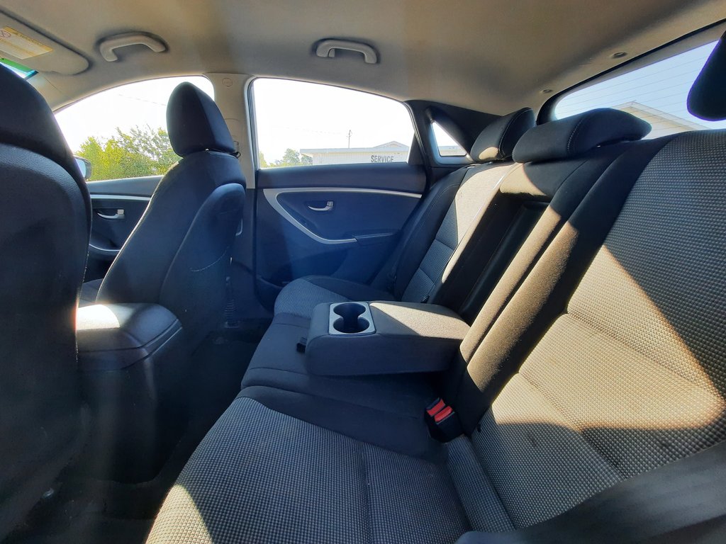 2014 Hyundai Elantra GT GL in Hebbville, Nova Scotia - 23 - w1024h768px