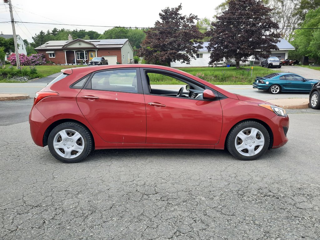 2016 Hyundai Elantra GT L in Hebbville, Nova Scotia - 7 - w1024h768px