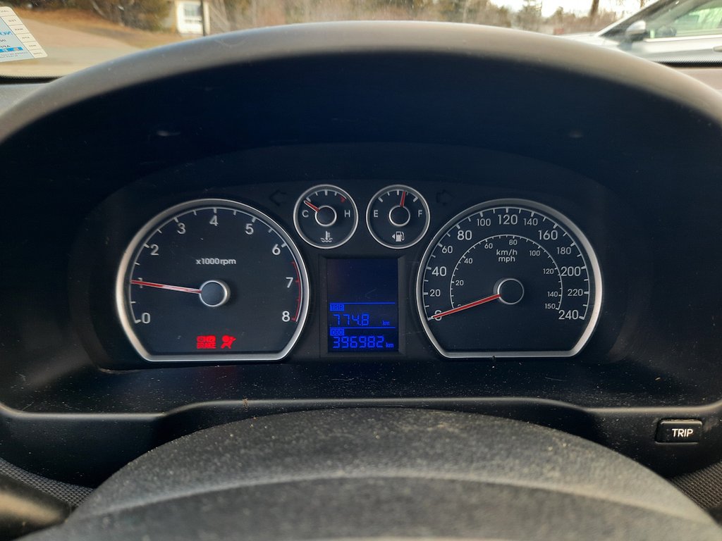 2011 Hyundai Elantra Touring GL in Hebbville, Nova Scotia - 14 - w1024h768px