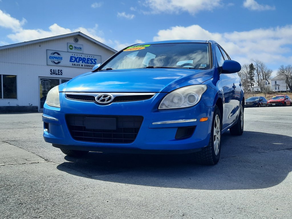 2011 Hyundai Elantra Touring GL in Hebbville, Nova Scotia - 1 - w1024h768px
