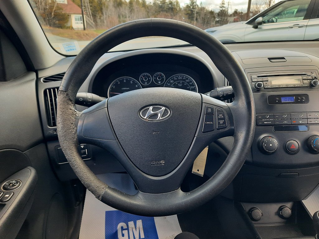 2011 Hyundai Elantra Touring GL in Hebbville, Nova Scotia - 13 - w1024h768px