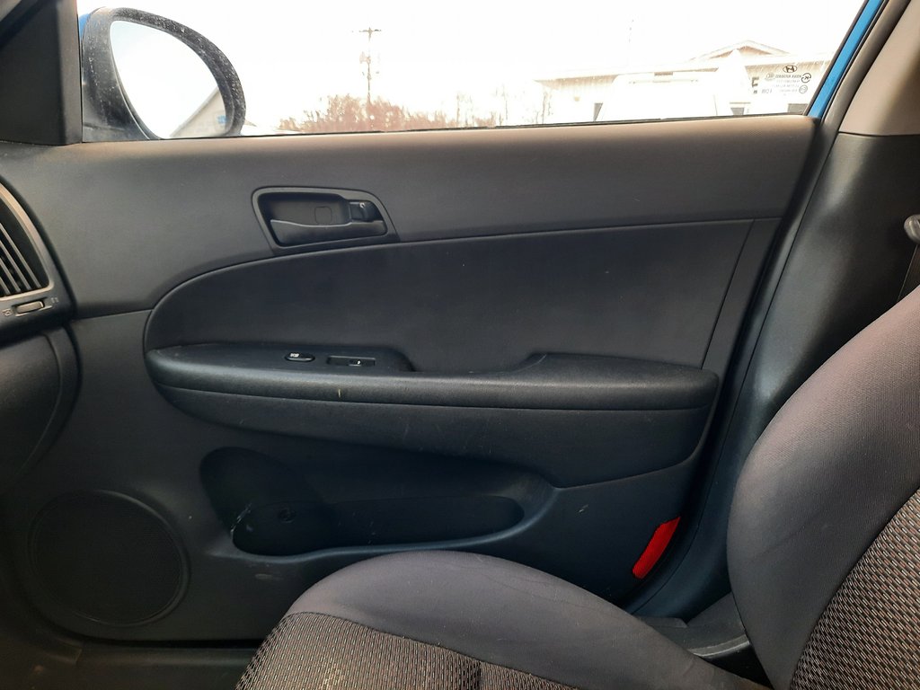 2011 Hyundai Elantra Touring GL in Hebbville, Nova Scotia - 20 - w1024h768px