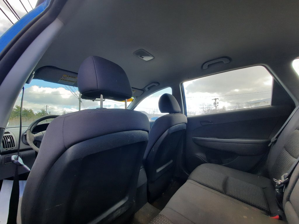 2011 Hyundai Elantra Touring GL in Hebbville, Nova Scotia - 25 - w1024h768px