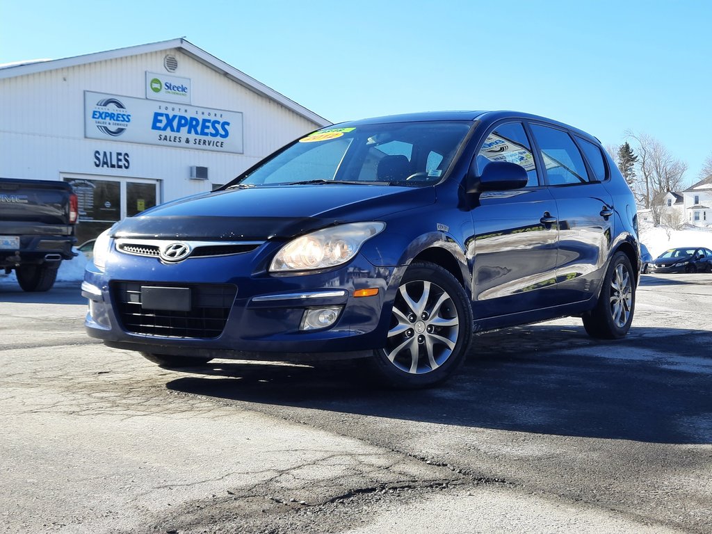 2012 Hyundai Elantra Touring GLS in Hebbville, Nova Scotia - 1 - w1024h768px