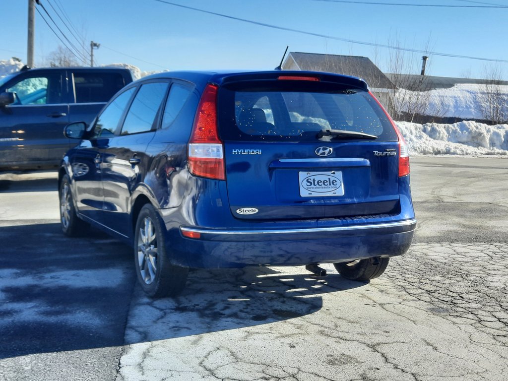 2012 Hyundai Elantra Touring GLS in Hebbville, Nova Scotia - 8 - w1024h768px