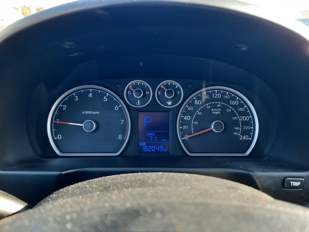 2012 Hyundai Elantra Touring GLS in Hebbville, Nova Scotia - 15 - w1024h768px