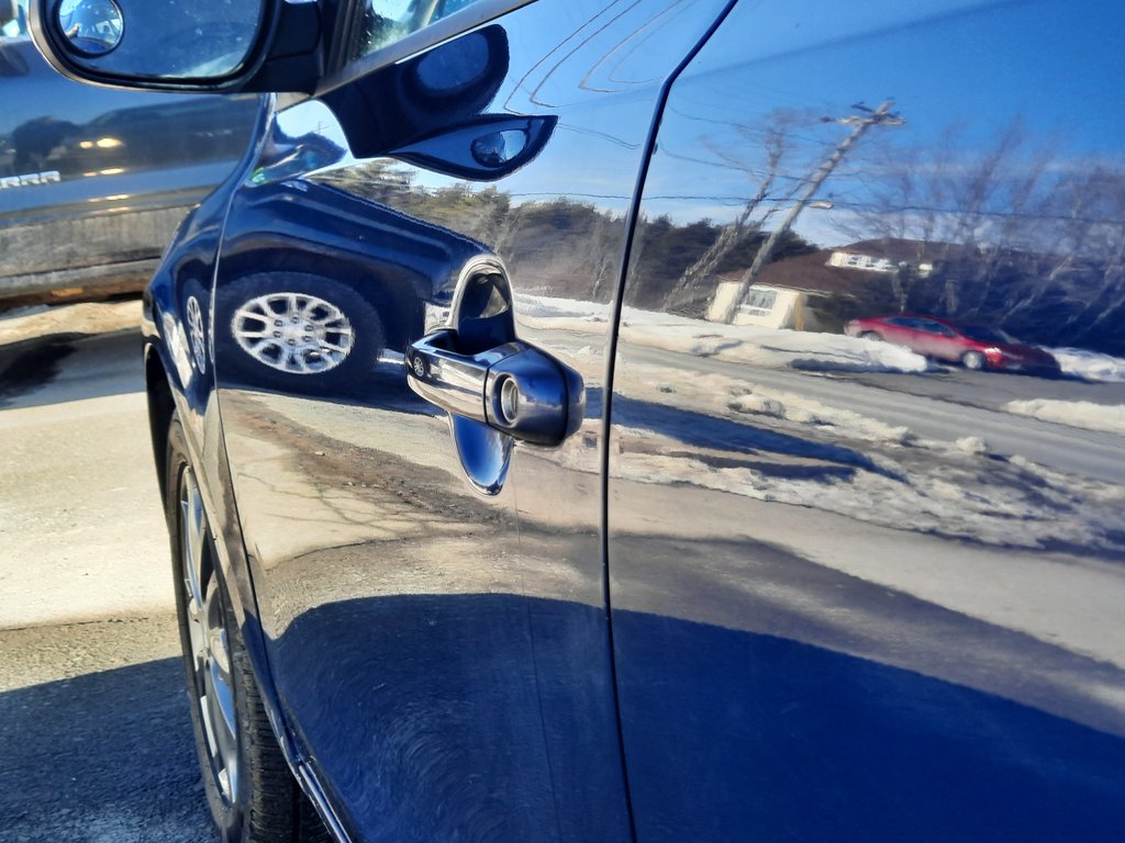 2012 Hyundai Elantra Touring GLS in Hebbville, Nova Scotia - 10 - w1024h768px