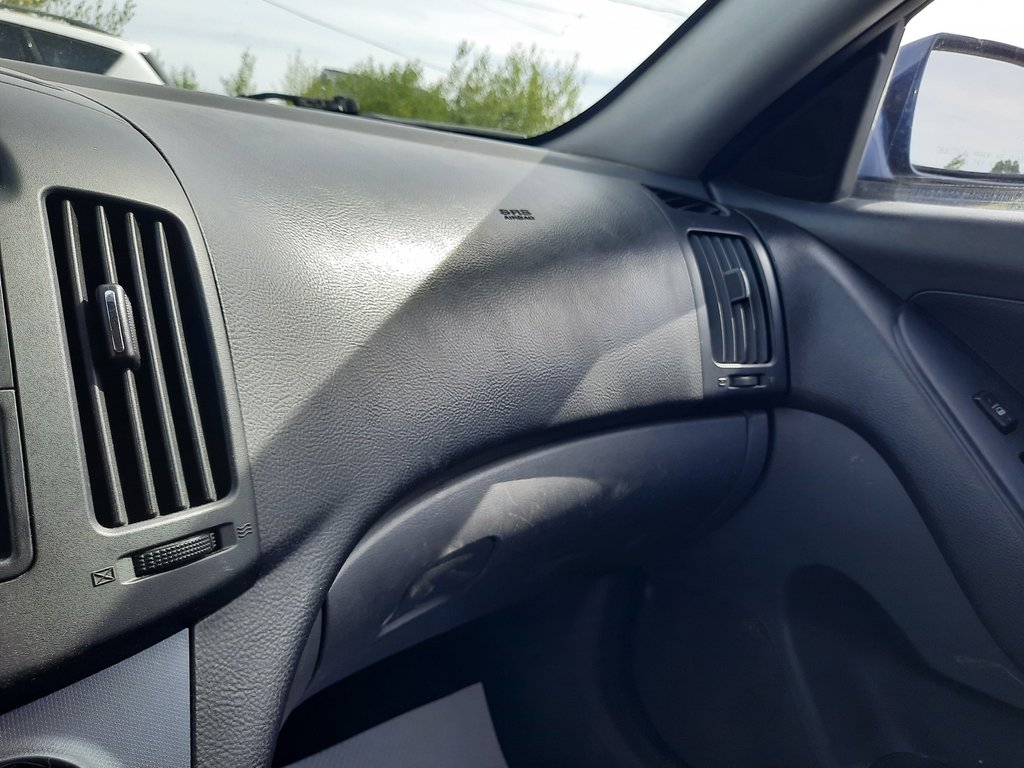 2009 Hyundai Elantra L in Hebbville, Nova Scotia - 18 - w1024h768px