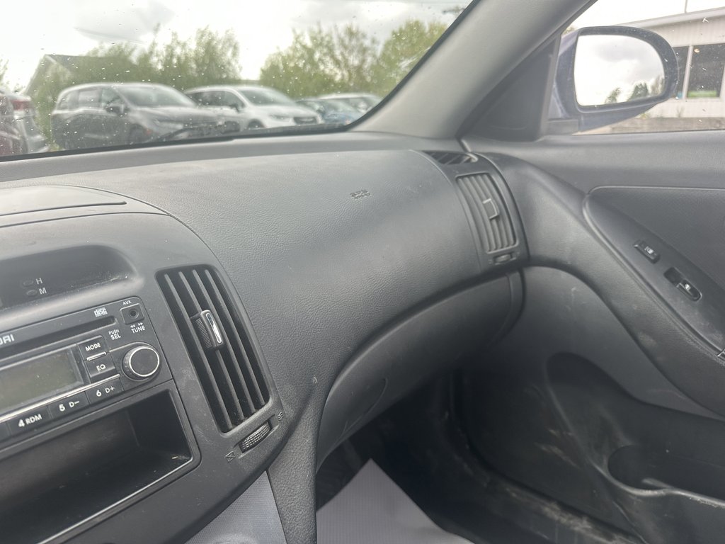 2009 Hyundai Elantra L in Hebbville, Nova Scotia - 18 - w1024h768px