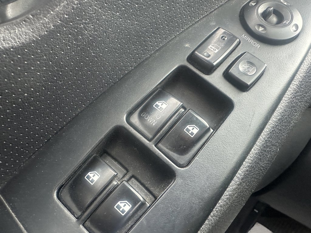 2009 Hyundai Elantra L in Hebbville, Nova Scotia - 11 - w1024h768px