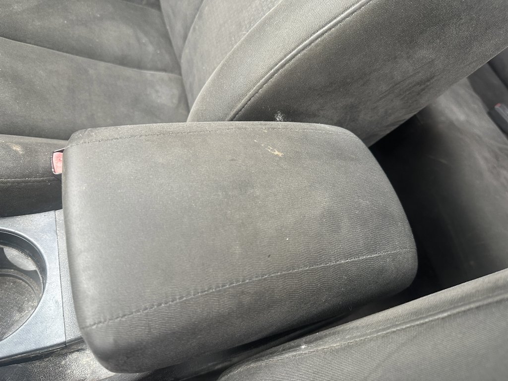 2009 Hyundai Elantra L in Hebbville, Nova Scotia - 17 - w1024h768px