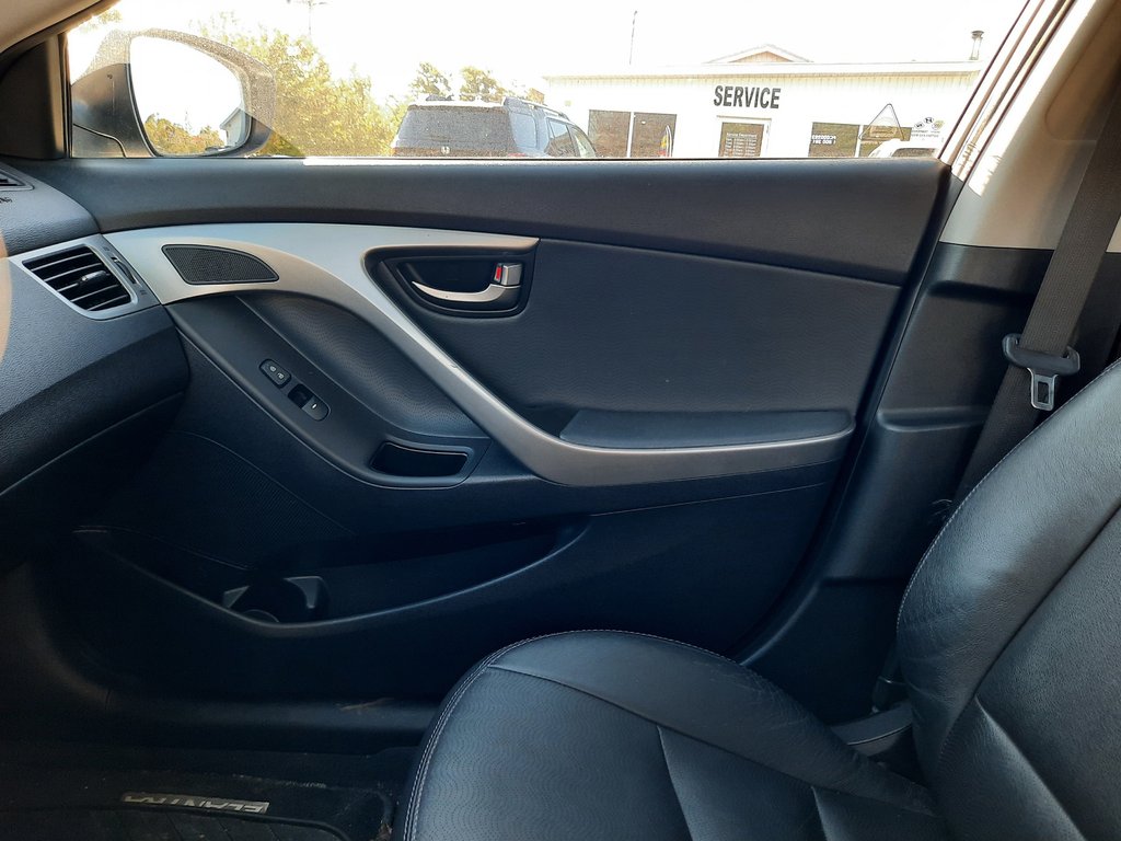 2011 Hyundai Elantra Limited w/Nav in Hebbville, Nova Scotia - 21 - w1024h768px