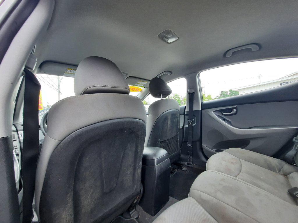 2012 Hyundai Elantra GL in Hebbville, Nova Scotia - 27 - w1024h768px