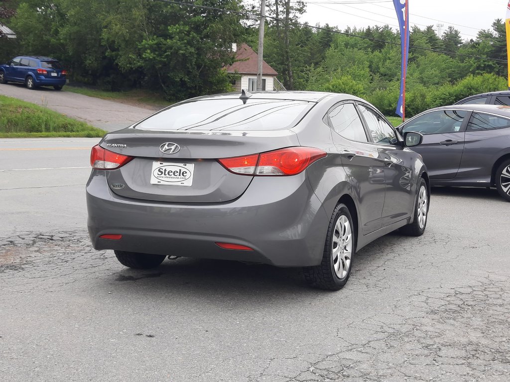 2012 Hyundai Elantra GL in Hebbville, Nova Scotia - 7 - w1024h768px