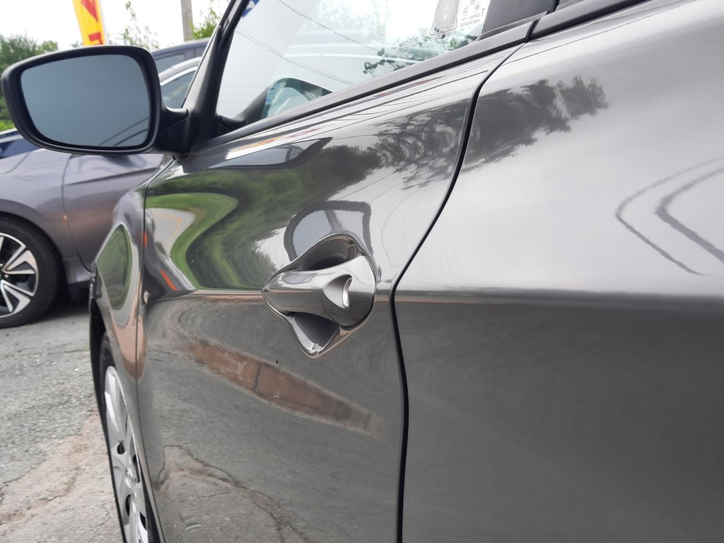 2012 Hyundai Elantra GL in Hebbville, Nova Scotia - 10 - w1024h768px