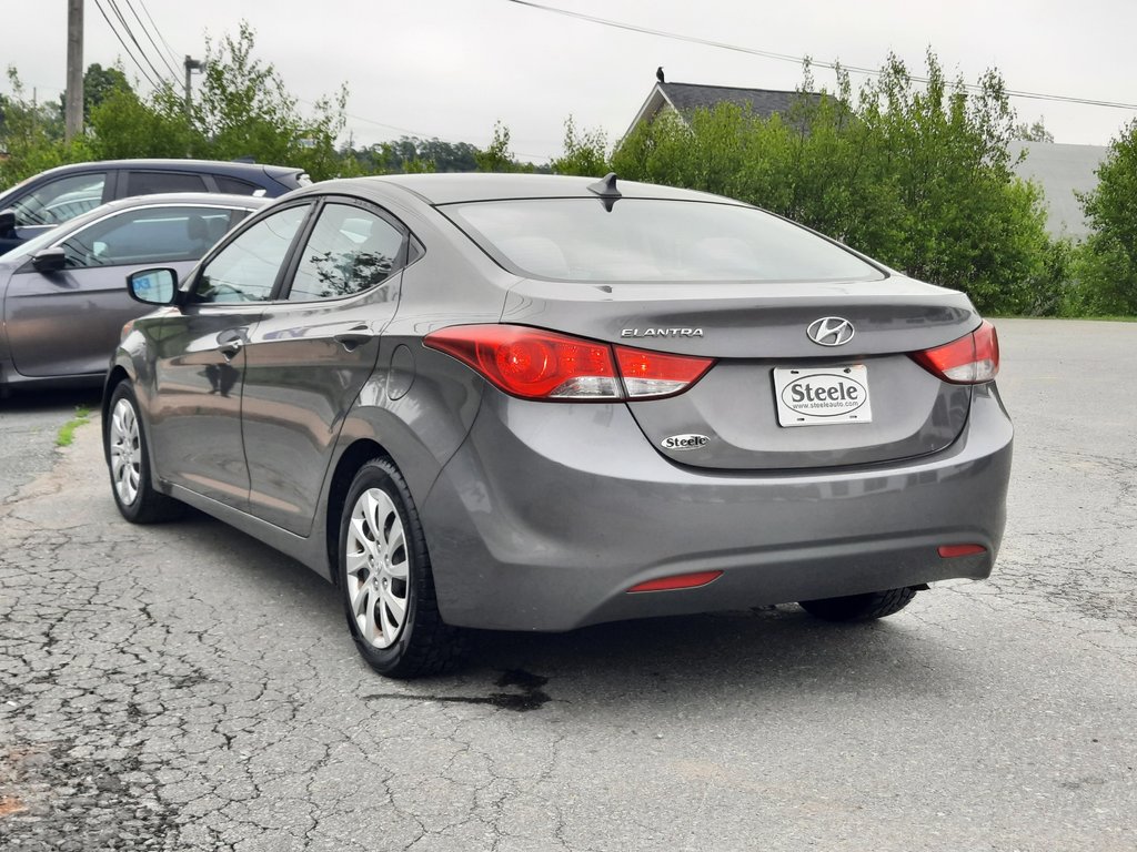 2012 Hyundai Elantra GL in Hebbville, Nova Scotia - 8 - w1024h768px