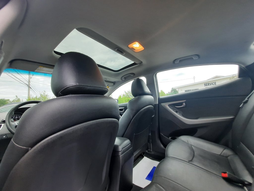 2012 Hyundai Elantra Limited w/Navi in Hebbville, Nova Scotia - 27 - w1024h768px