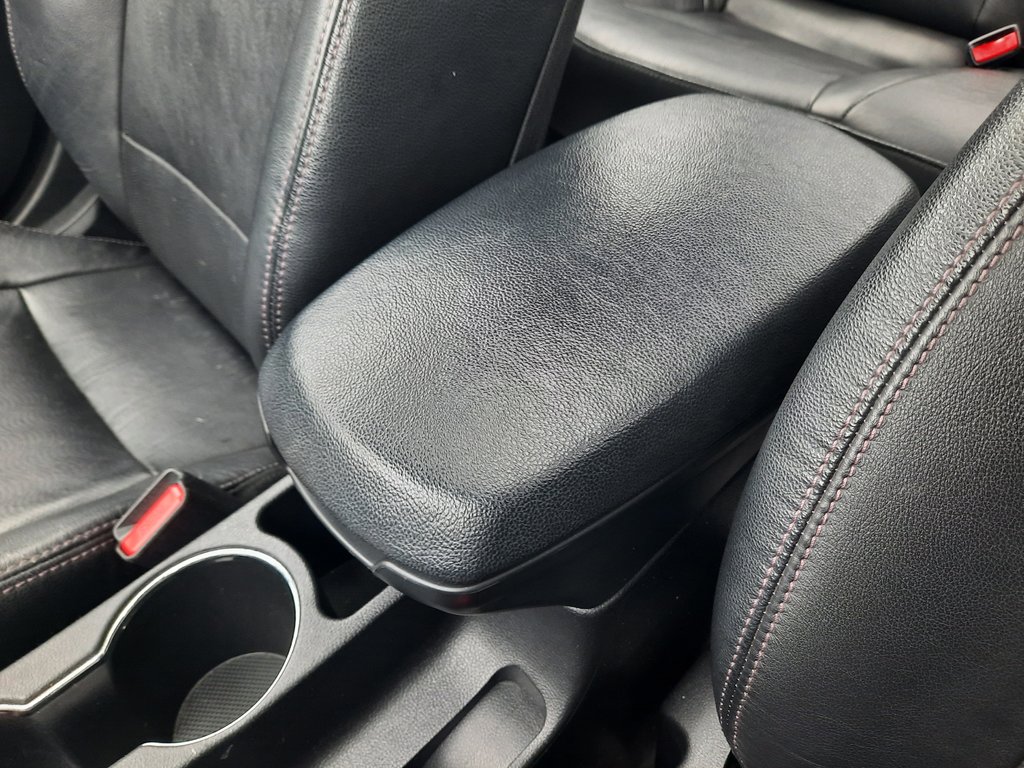 2012 Hyundai Elantra Limited w/Navi in Hebbville, Nova Scotia - 20 - w1024h768px