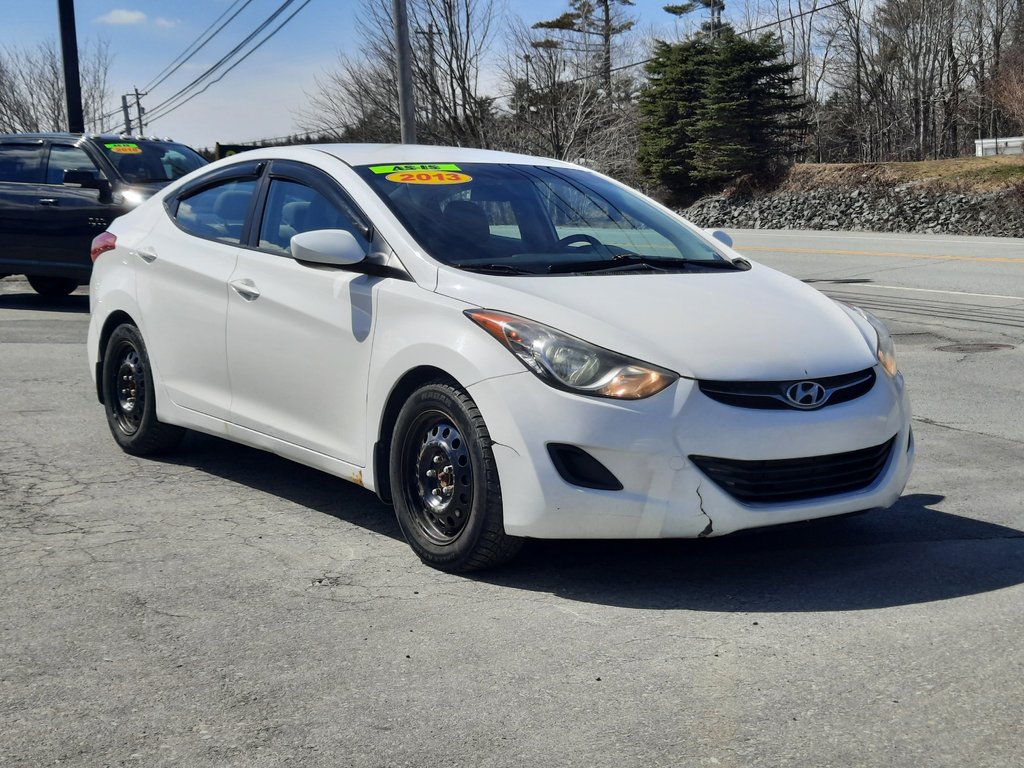 2013 Hyundai Elantra GL in Hebbville, Nova Scotia - 5 - w1024h768px