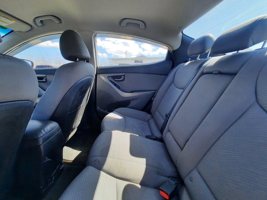 2013 Hyundai Elantra GL in Hebbville, Nova Scotia - 25 - w1024h768px