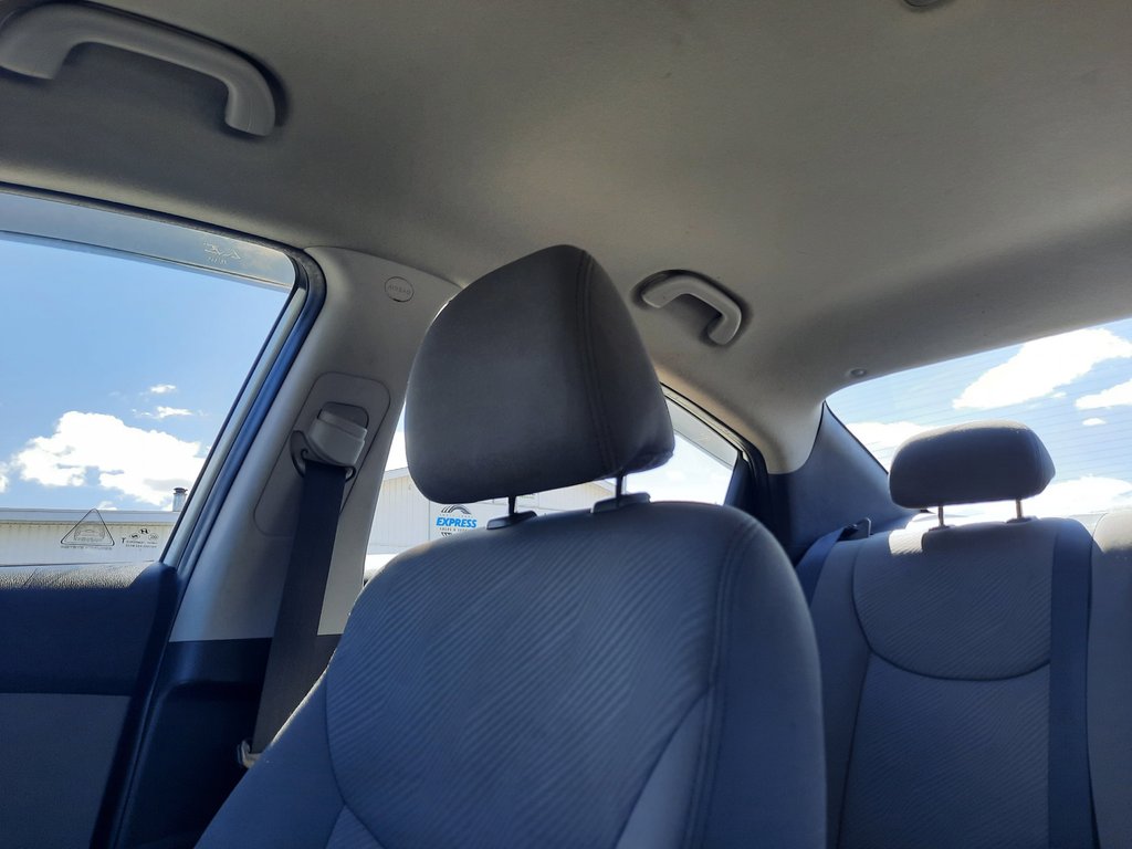 2013 Hyundai Elantra GL in Hebbville, Nova Scotia - 22 - w1024h768px
