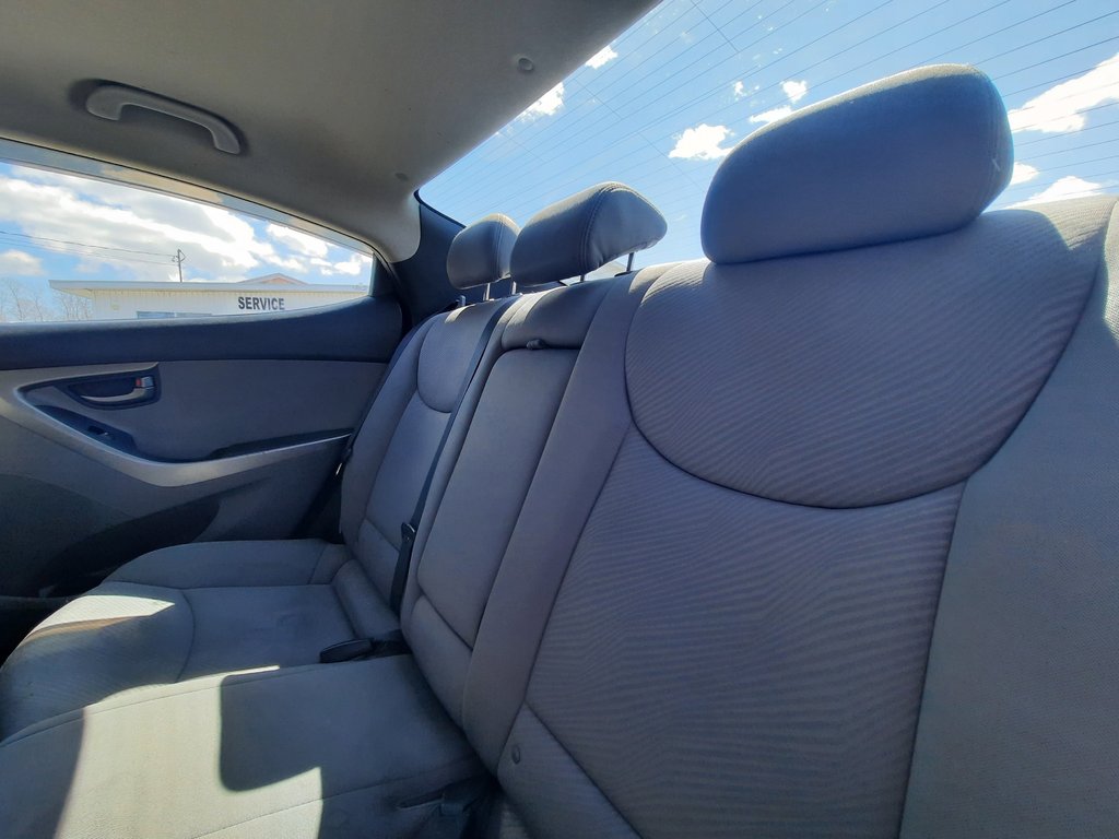 2013 Hyundai Elantra GL in Hebbville, Nova Scotia - 24 - w1024h768px